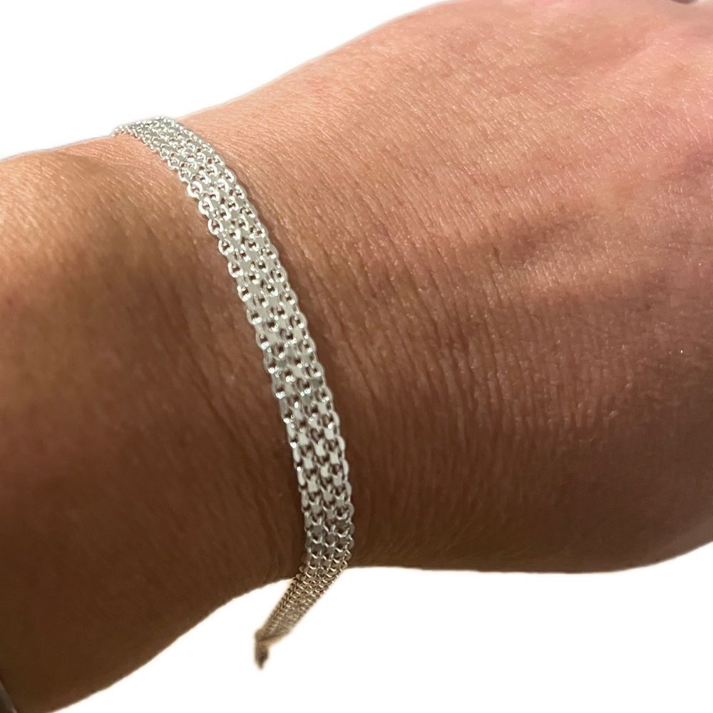 The Dainty flat Link silver bracelet